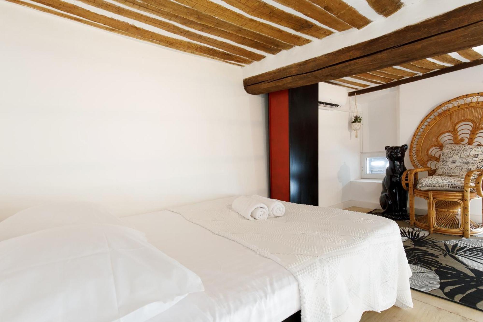 Incredible Loft In Vieil Antibes With Ac Apartment Bagian luar foto